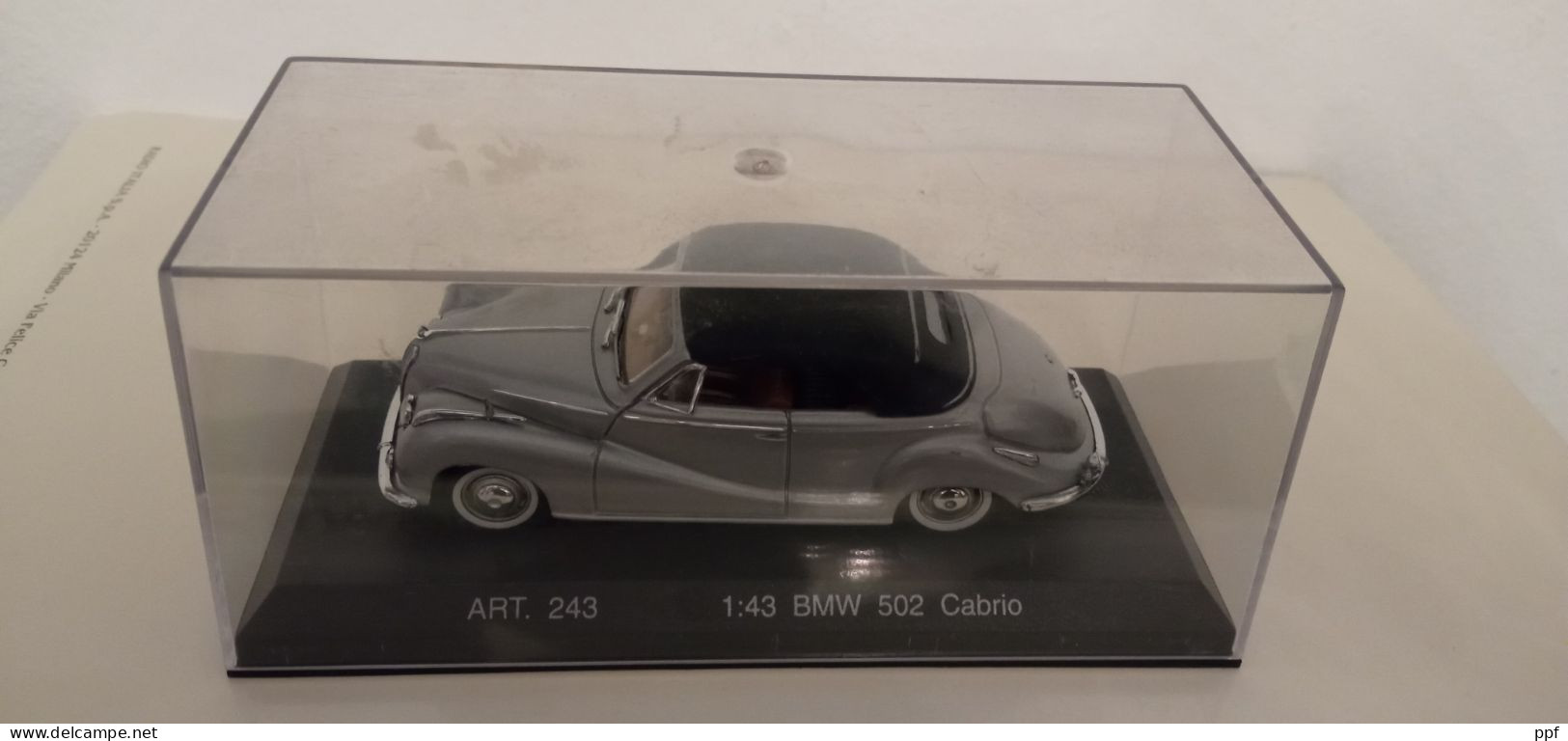 Lotto Bugatti Royale del 1930 + Mercedes anni 30 + BMW 502 Cabrio anni 40