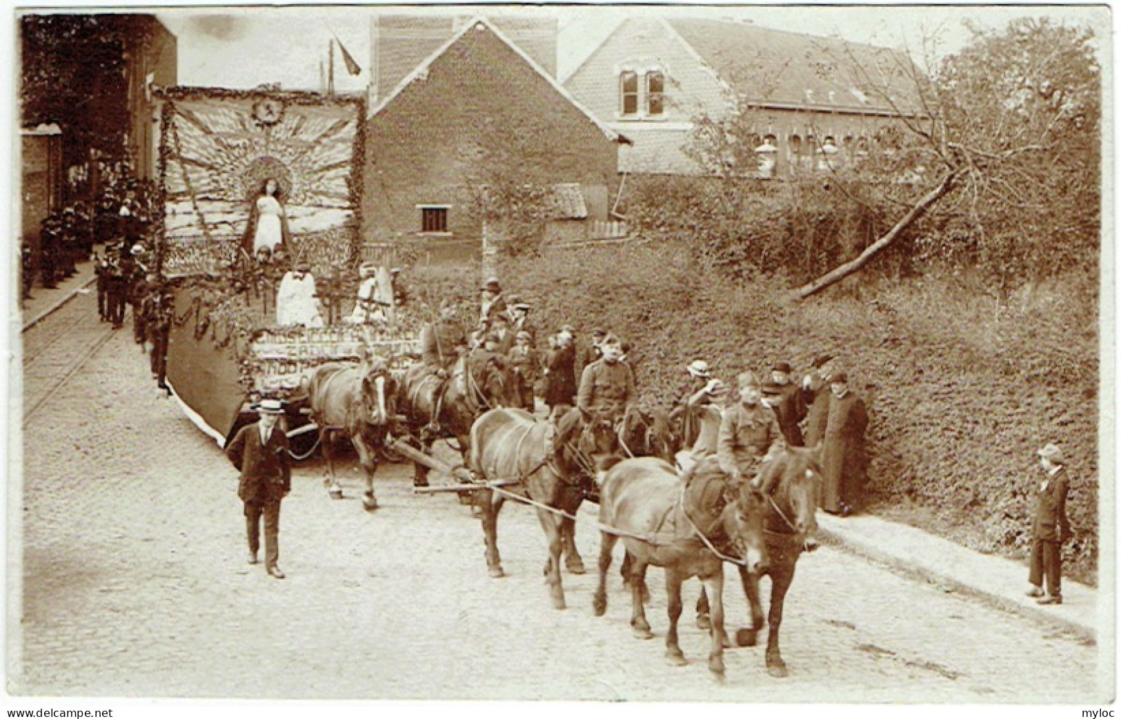 Fotokaart. Sint-Kwintens-Lennik. Stoet Vredefeesten. Militaire Herdenking Eerste Wereldoorlog. Misviering - Lennik