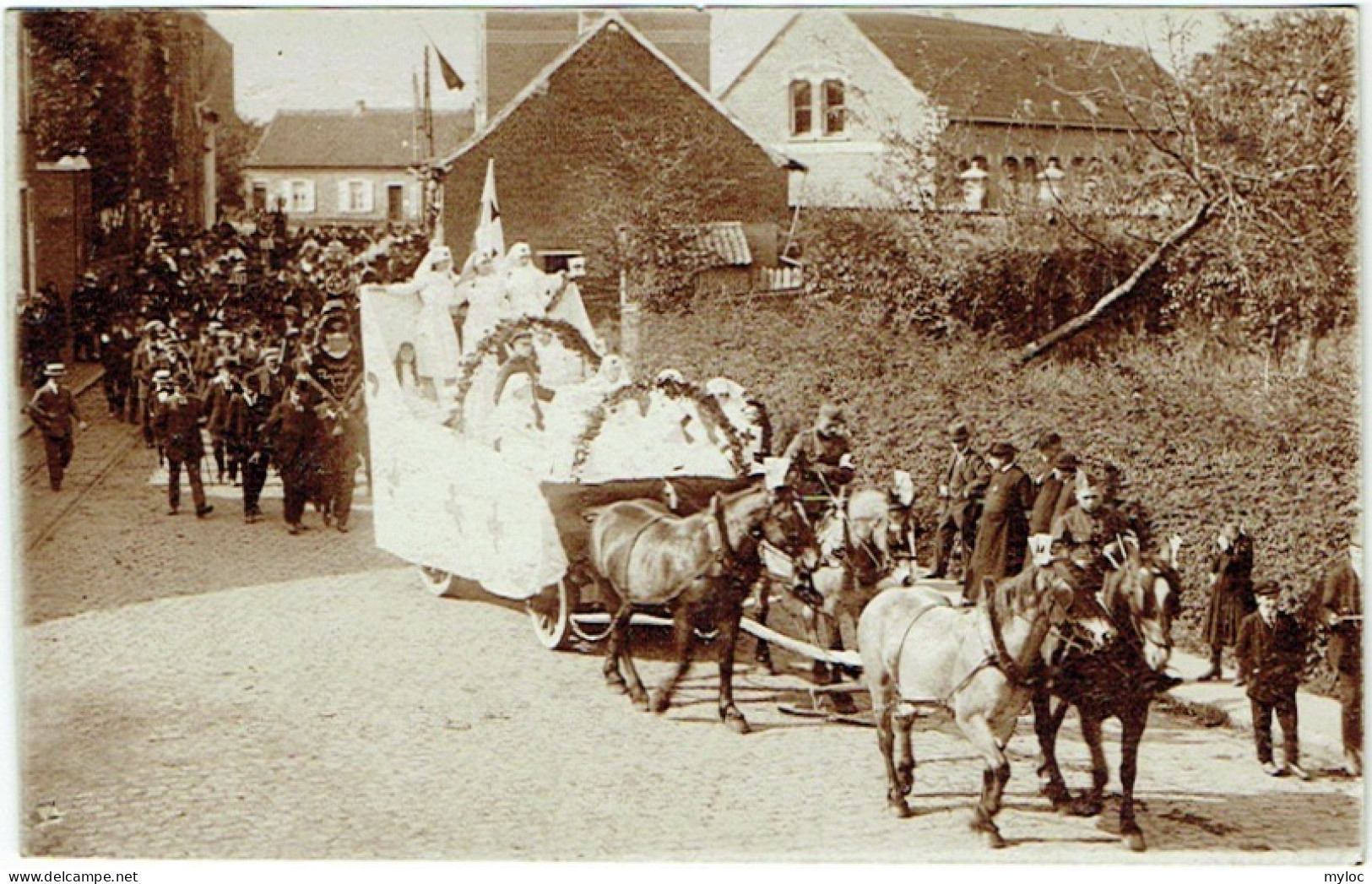 Fotokaart. Sint-Kwintens-Lennik. Stoet Vredefeesten. Militaire Herdenking Eerste Wereldoorlog. Misviering - Lennik