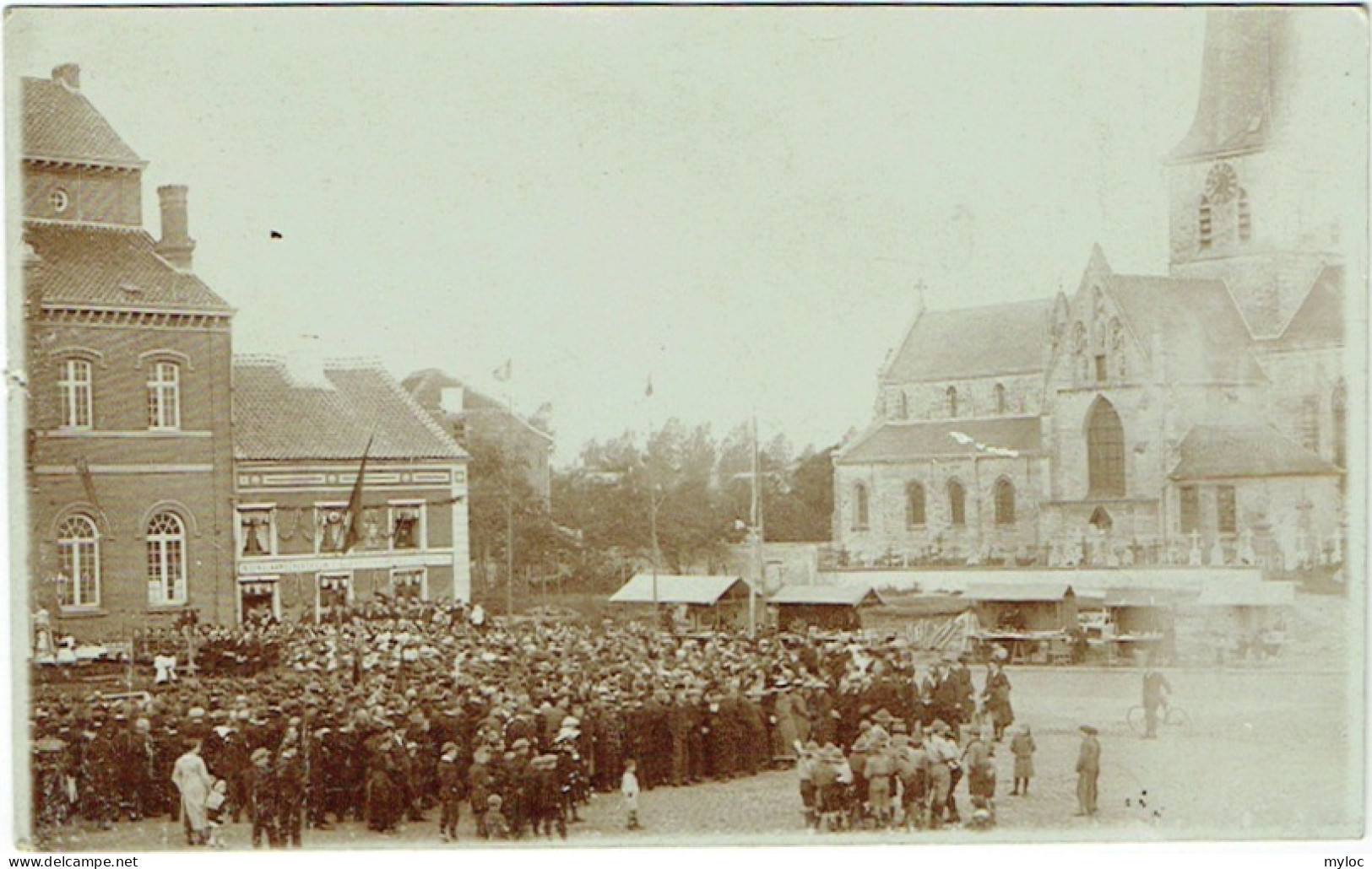 Fotokaart. Sint-Kwintens-Lennik. Stoet Vredefeesten. Militaire Herdenking Eerste Wereldoorlog. Misviering - Lennik