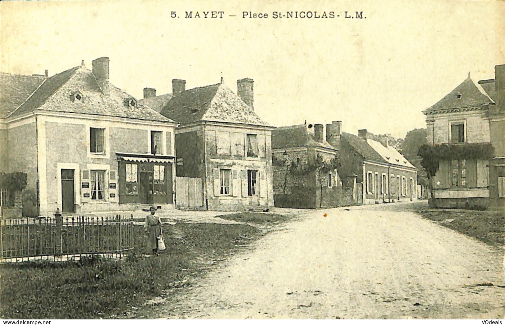 France - (72) Sarthe - Mayet - Place St-Nicolas - Mayet