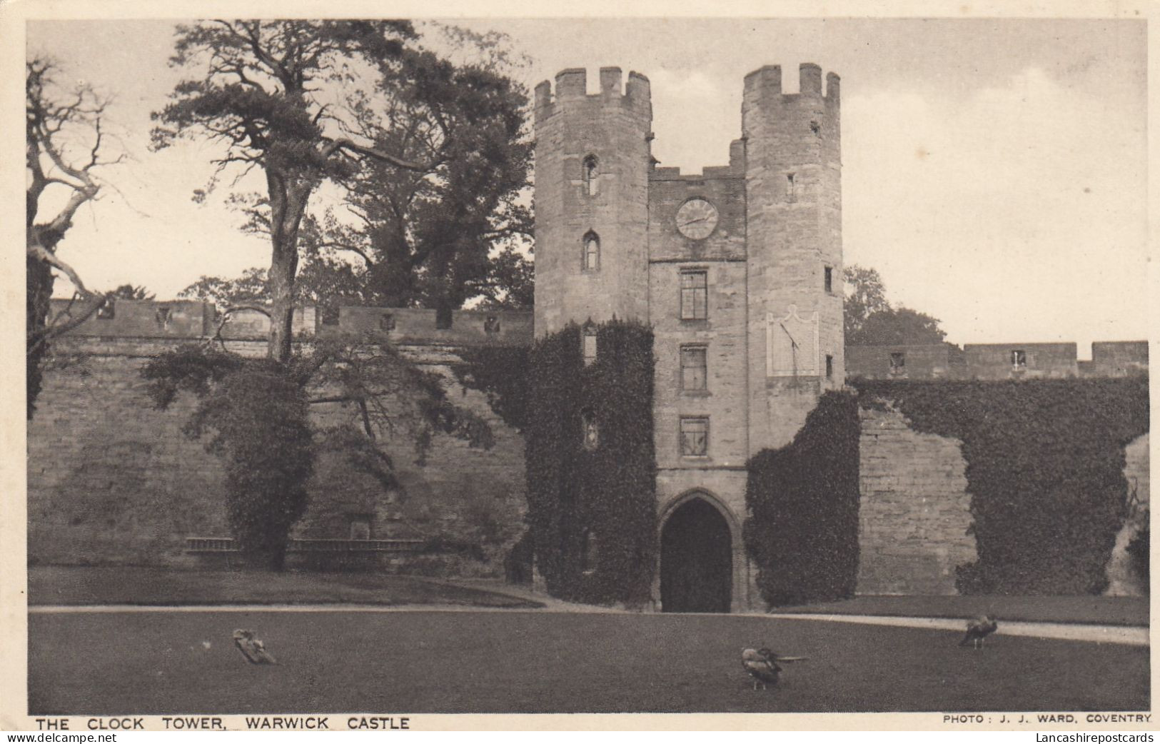 Postcard Warwick Castle The Clock Tower My Ref B14849 - Warwick