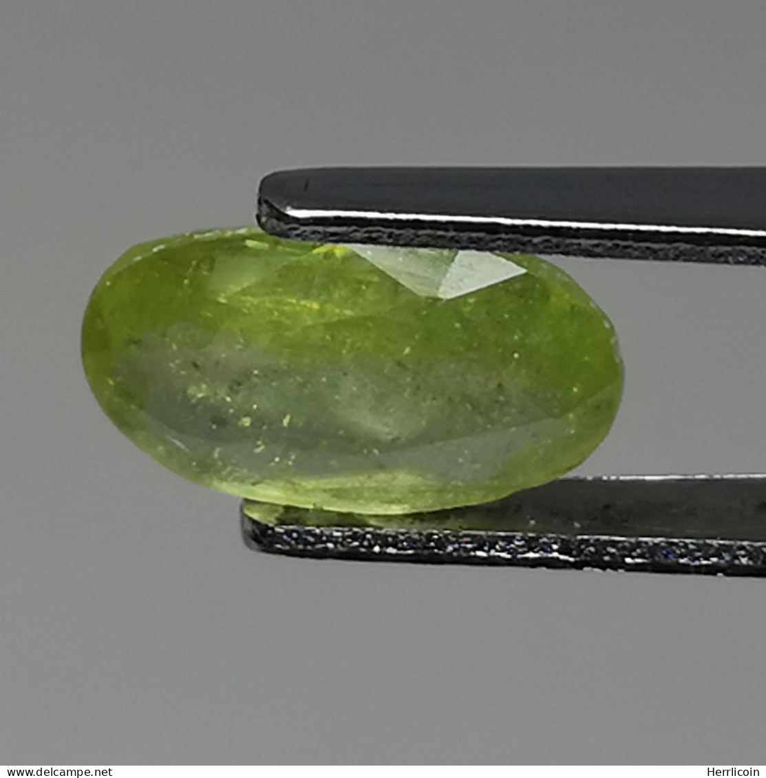 Sphène Naturel De Madagascar- Ovale 1.10 Carat - 8.6 X 5.4 X 2.6 Mm - Sonstige & Ohne Zuordnung