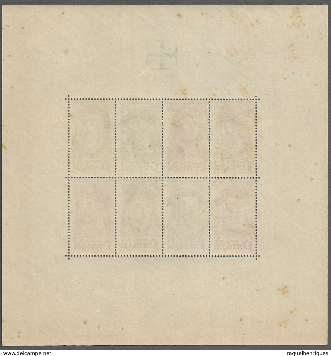 PORTUGAL STAMP - 1945 Portuguese Navigators MINISHEET MNH (SOME STAINS) (NP#67-P35) - Neufs