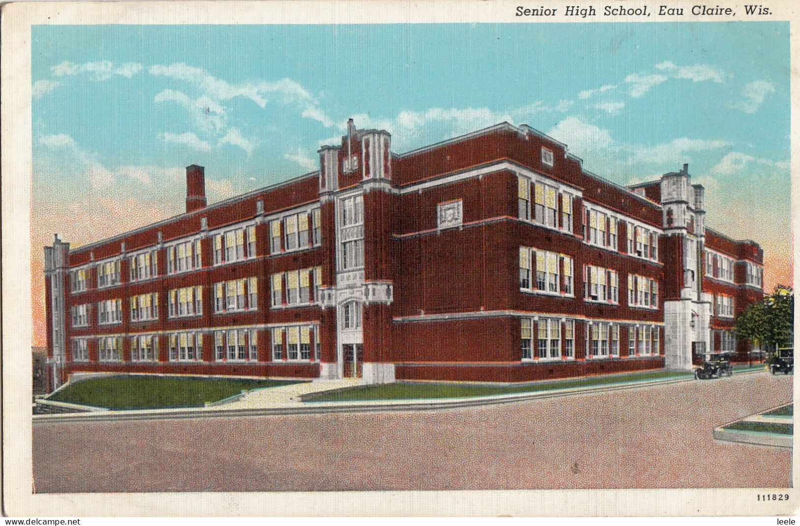 BQ14. Vintage US Postcard. Senior High School, Eau Claire. Wisconsin. - Eau Claire