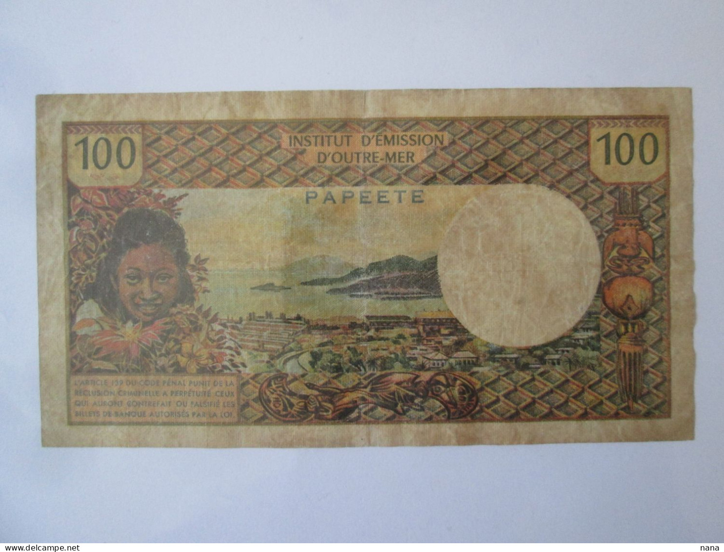 Papeete(Tahiti) 100 Francs 1968 Banknote,see Pictures - Papeete (Französisch-Polynesien 1914-1985)