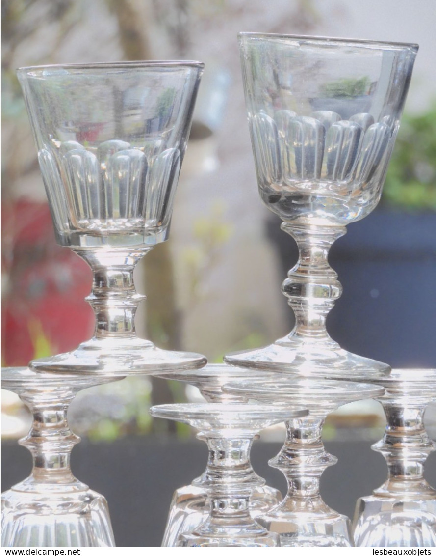 -9 VERRES A PIEDS en VERRE LOUIS PHILIPPE modèle CATON déco Table Vitrine     E