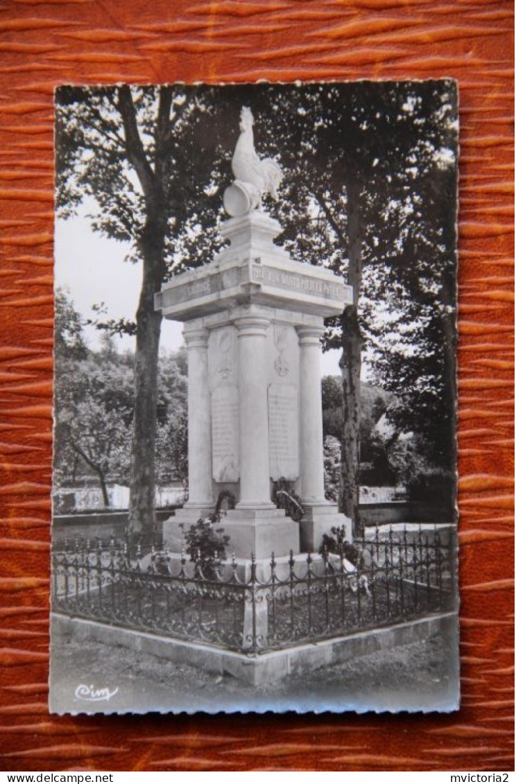 21 - AIGNAY LE DUC : Le Monument Aux Morts - Aignay Le Duc