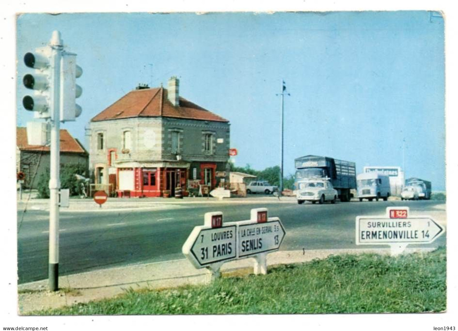 04667-LE-95-FOSSES-Carrefour Fosses-Survilliers.-------------voitures - Fosses