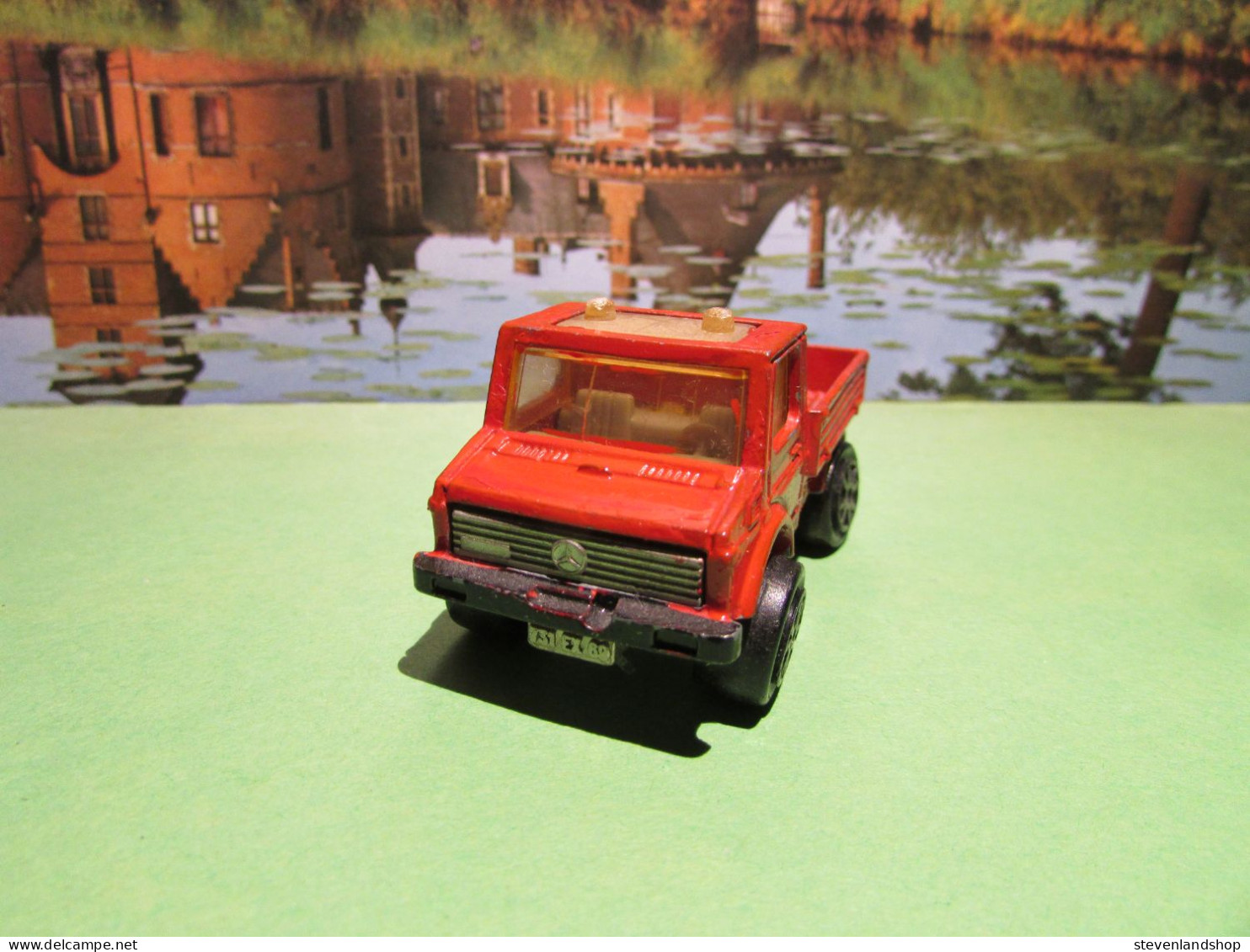 MERCEDES UNIMOG, MAJORETTE - Camions, Bus Et Construction