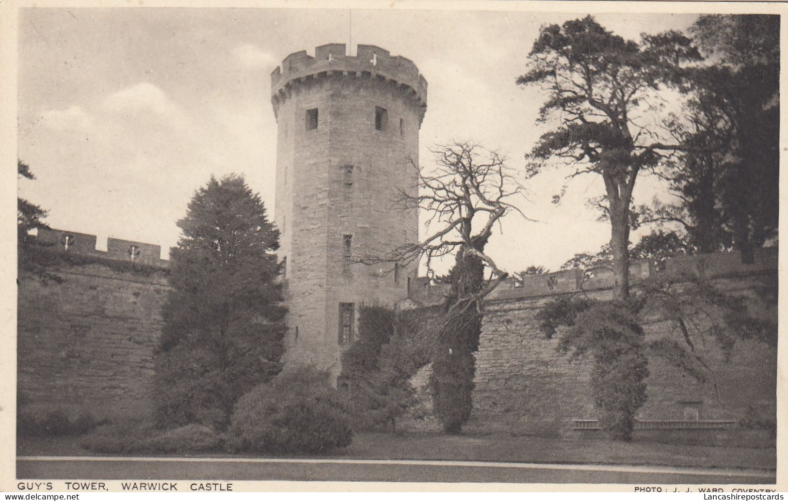 Postcard Warwick Castle Guy's Tower  My Ref B14851 - Warwick