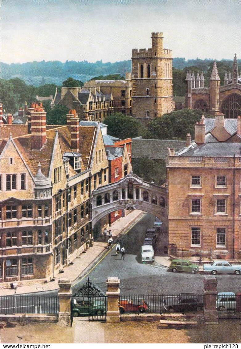 Oxford - Hertford College Bridge Et Le Nouveau Clocher Du Collège - Oxford