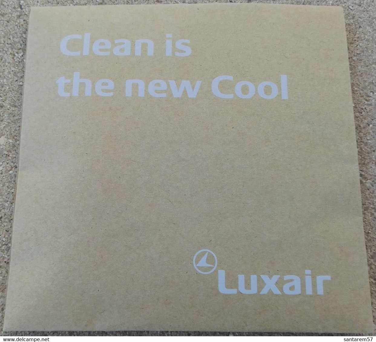 Luxair Pochette Traveller Kit Hygiène Clean Is The New Cool - Pubblicità
