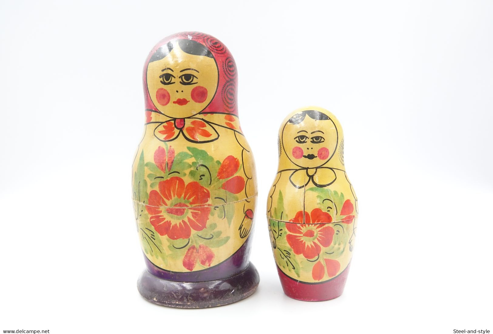 Design :  NESTING DOLLS : FOLK ART SET OF 2 - Matryoshka - Hand Painted - Made In Russia USSR - 1980's - H:12cm - Oestliche Kunst