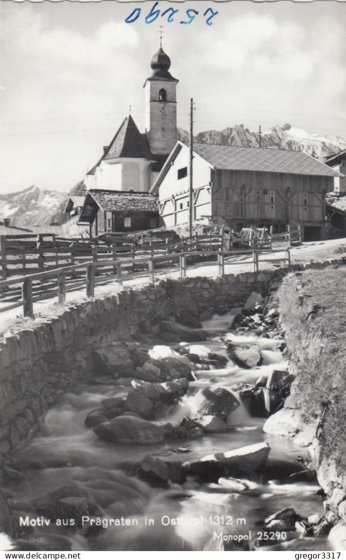 E3571) Motiv Aus PRÄGRATEN - Osttirol - Straße Mmit Bauernhof U. Kirche ALT! - Prägraten