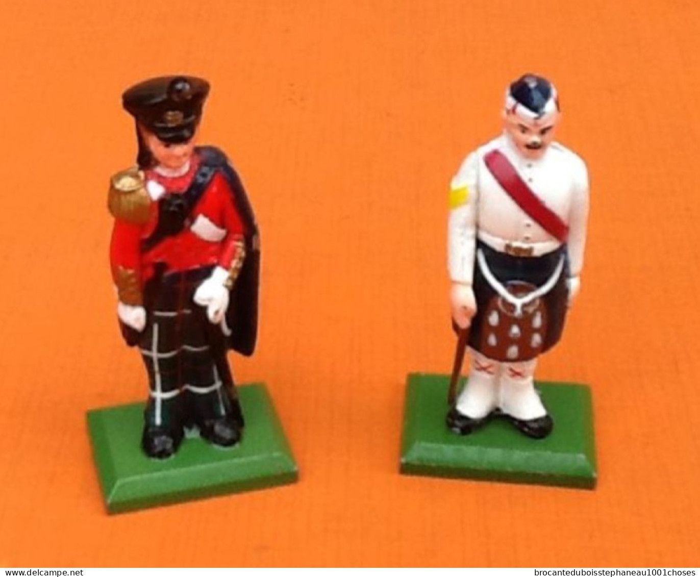 2 Figurines De Plomb Soldat Ecossais - Loden Soldaatjes