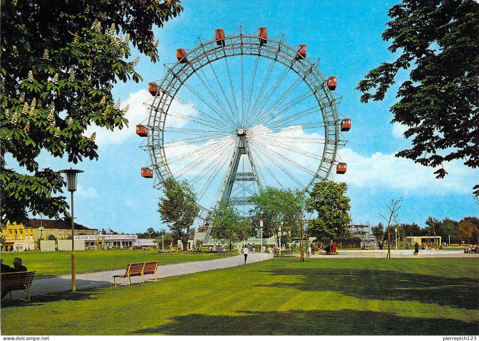 Vienne - La Prater, Avec La Roue Géante - Prater