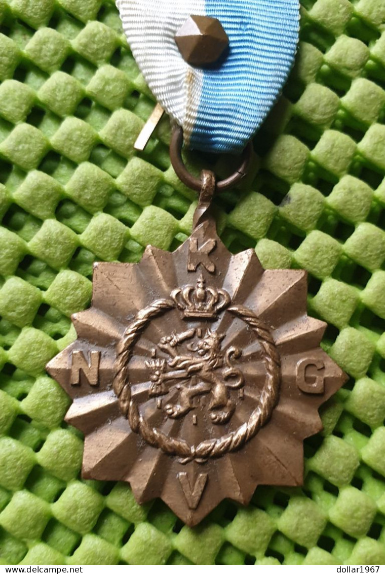 Medaille -  K.N.G.V. -koninklijke Nederlandse Gym Vereniging .-  Original Foto  !! Medallion Dutch - Other & Unclassified