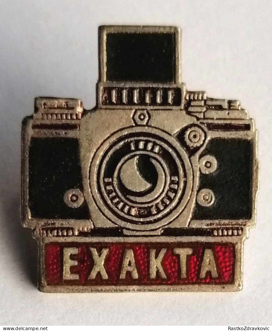 EXAKTA-CAMERA+1960+RARE+VINTAGE+BADGE - Fotografie