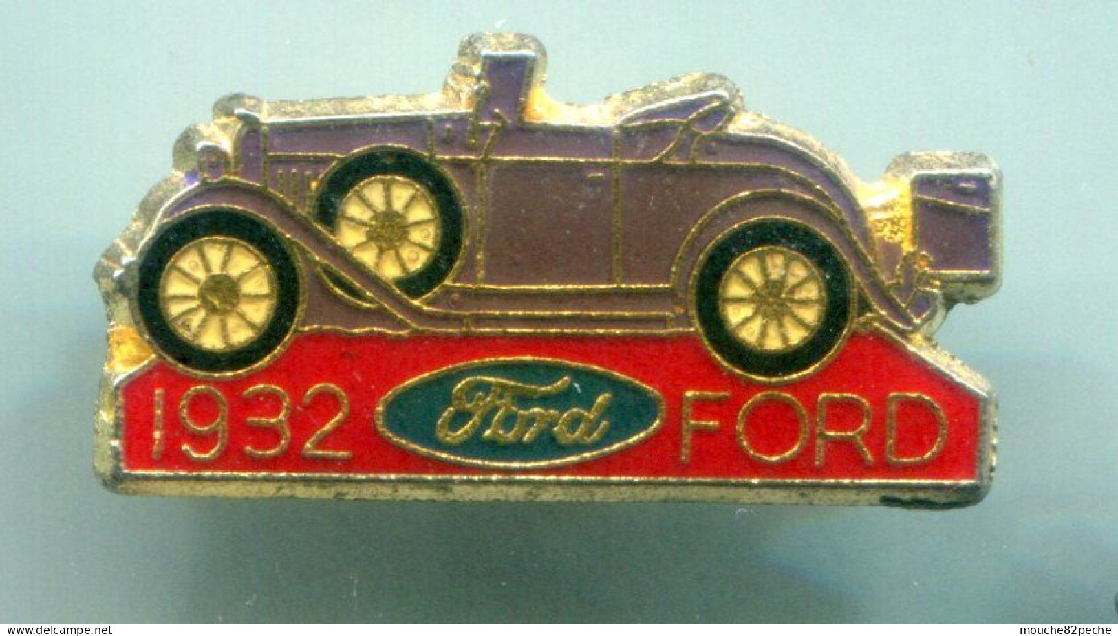 PIN'S - VOITURE - AUTOMOBILE - FORD 1932 - Ford