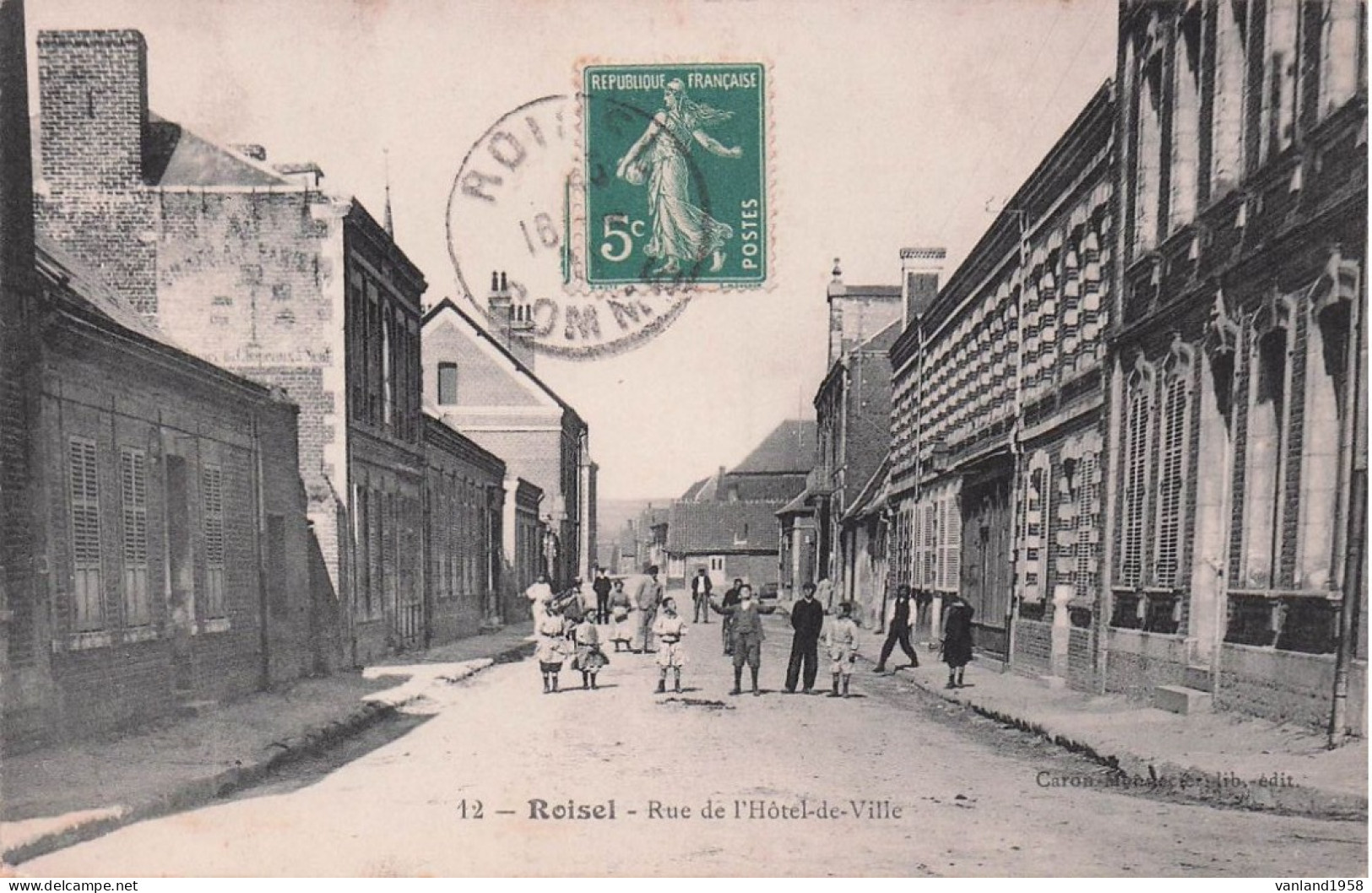 ROISEL-rue De L'hôtel De Ville - Roisel