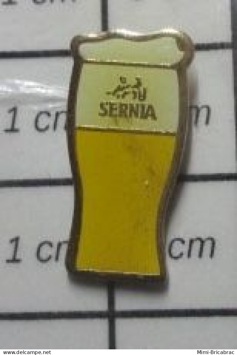 2017 Pin's Pins / Beau Et Rare / BIERES / VERRE DE BIERE SERNIA - Bière