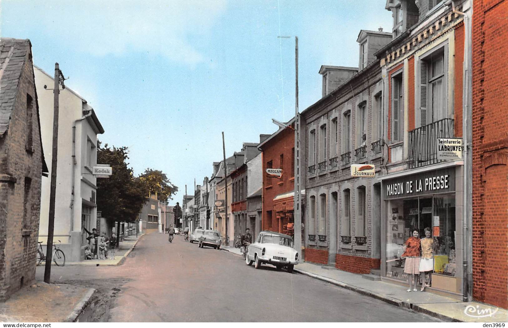 FRIVILLE-ESCARBOTIN (Somme) - Rue Henri Barbusse - Maison De La Presse, Automobile Simca Aronde "985 GL 80" (3 Scans) - Friville Escarbotin