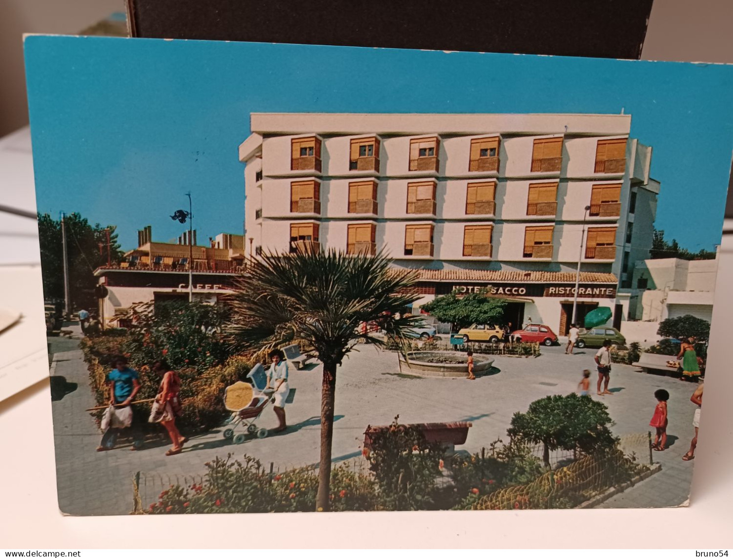 Cartolina Metaponto Frazione Di Bernalda, In Provincia Di Matera,piazzale Lido Anni 70, Hotel Sacco,ristorante - Matera