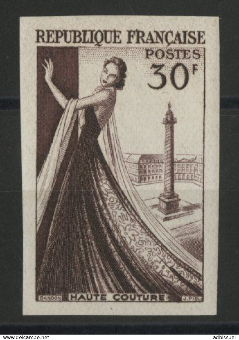 N° 941 ESSAI NON DENTELE Neuf ** (MNH) 30 Fr Brun-violet Haute Couture TB - Kleurproeven 1945-…