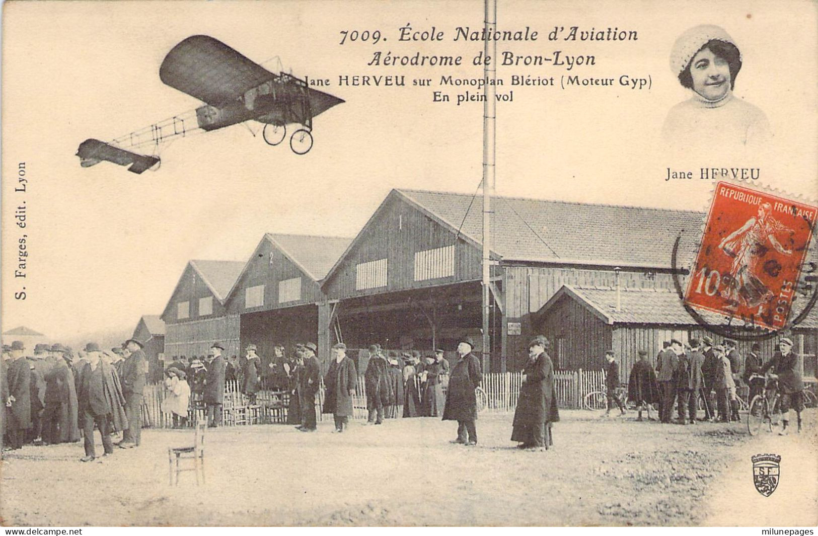 69 Rhône L'Aviatrice Jane Herveu Sur Monoplan Blériot En Plein Vol Au Dessus De L'Ecole Nationale D'Aviation De Bron - Bron