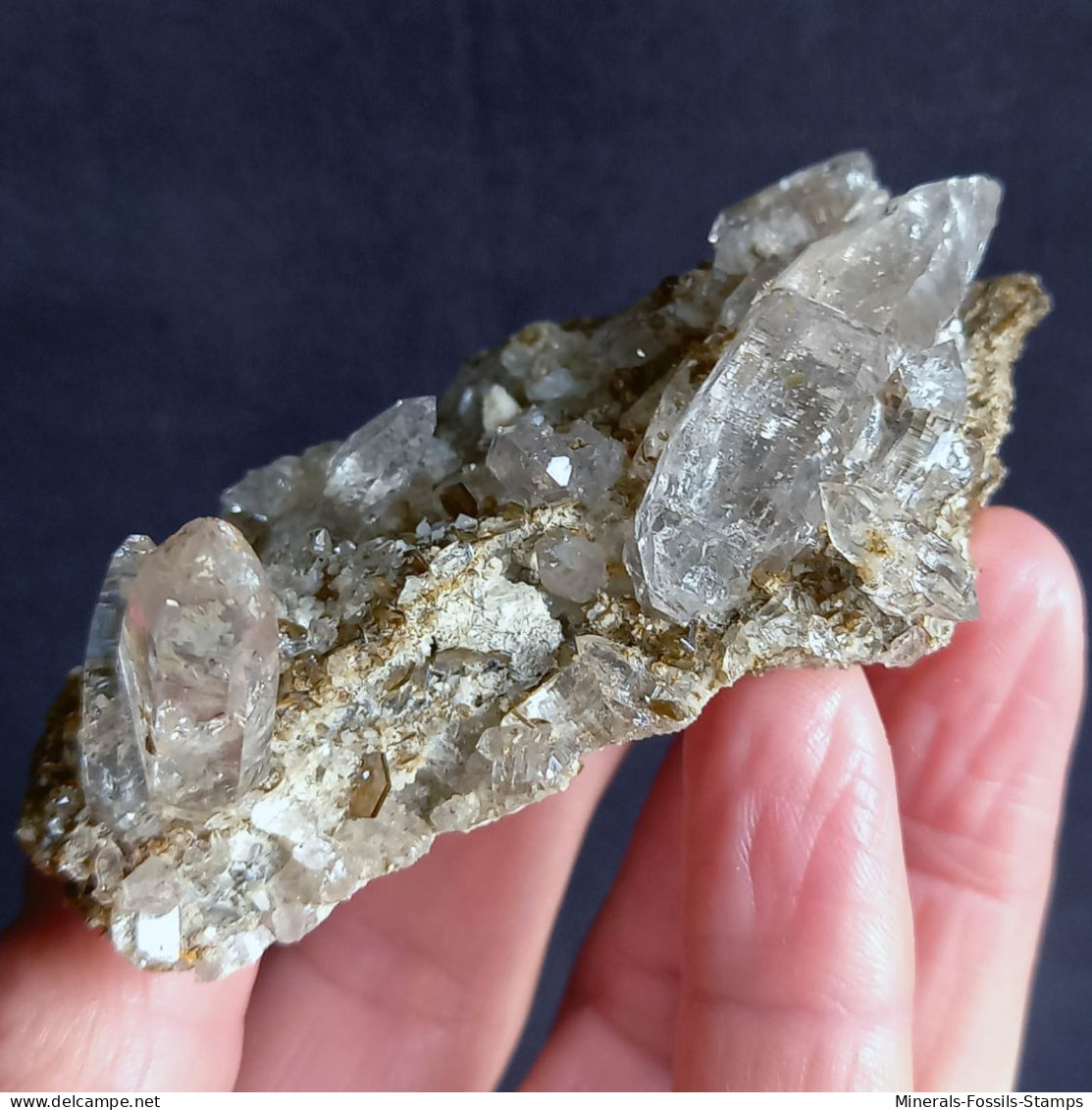 #V43 - Beau QUARTZ crisaux(Val Bedretto, Suisse)