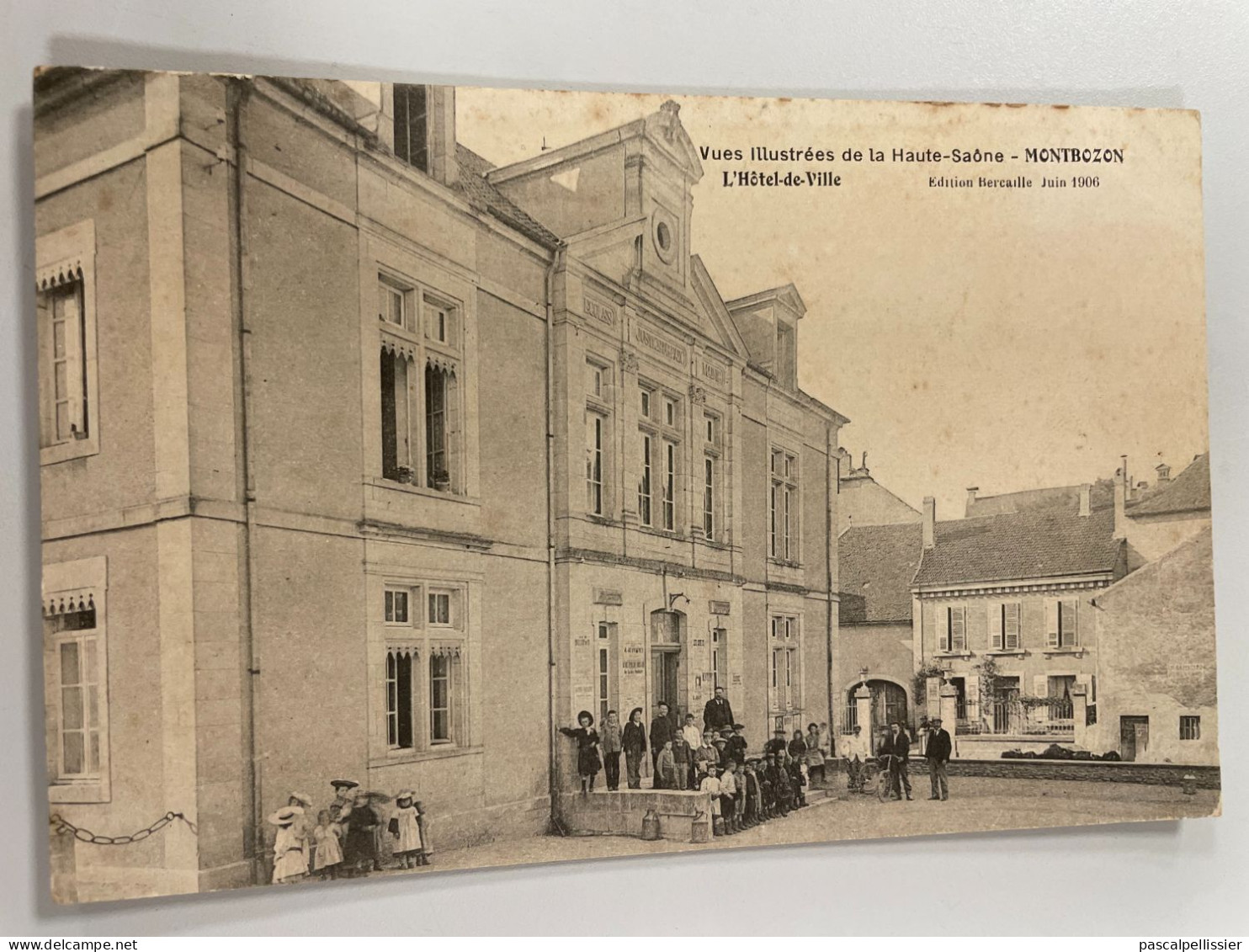 CPA - 70 - MONTBOZON - L' Hôtel De Ville - TBE - Montbozon