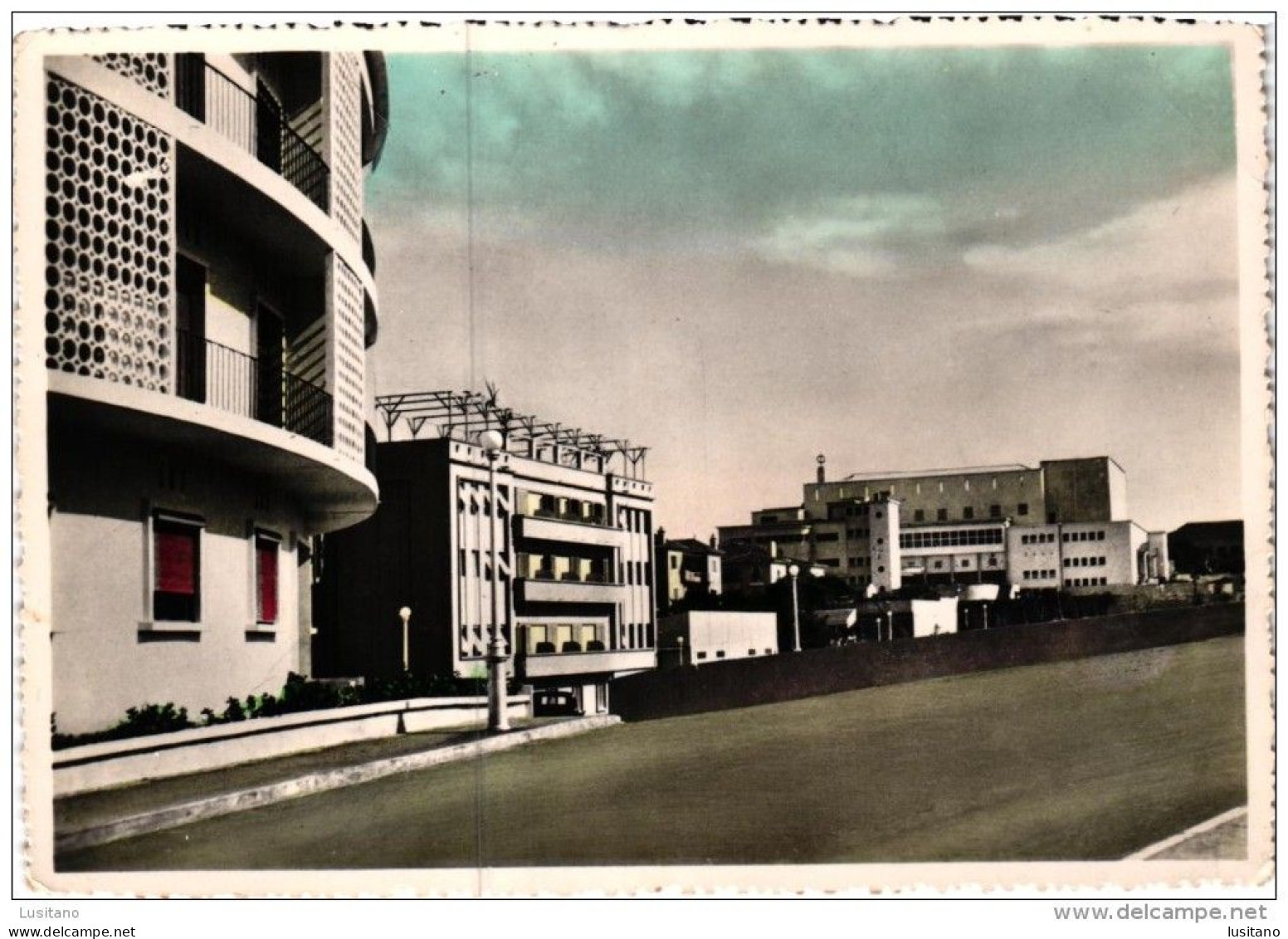 LUANDA TRECHO DA CIDADE MODERNA ANGOLA REAL PHOTO POSTCARD (2 SCANS) - Angola