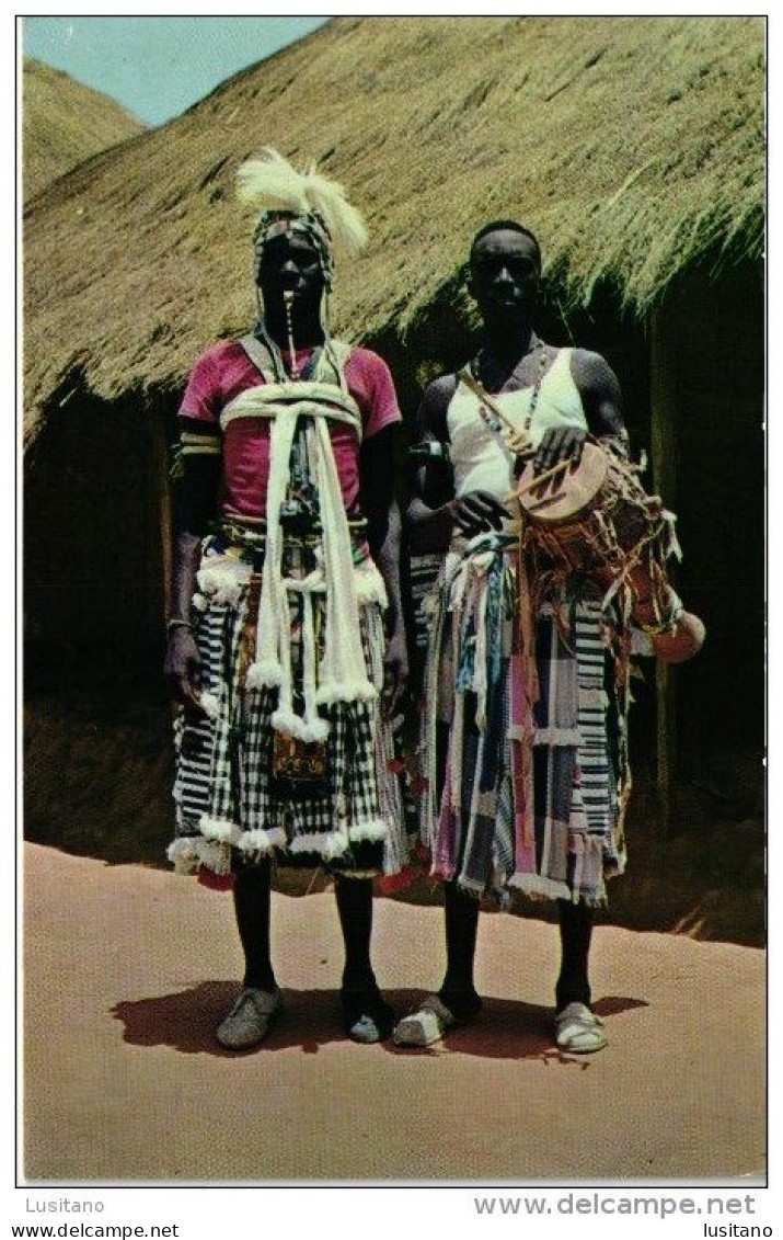 GUINE BISSAU PORTUGUESE GUINEA GUINEE - TOCADOR E BAILARINO MANDINGAS FARIM (2 SCANS) - Guinea Bissau