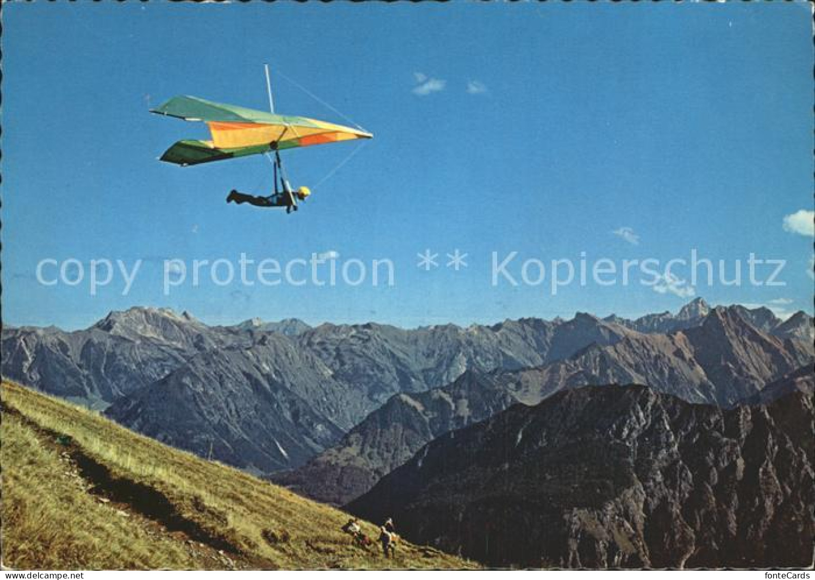 72316220 Drachenflug Alpen Tegelberg  - Parachutting