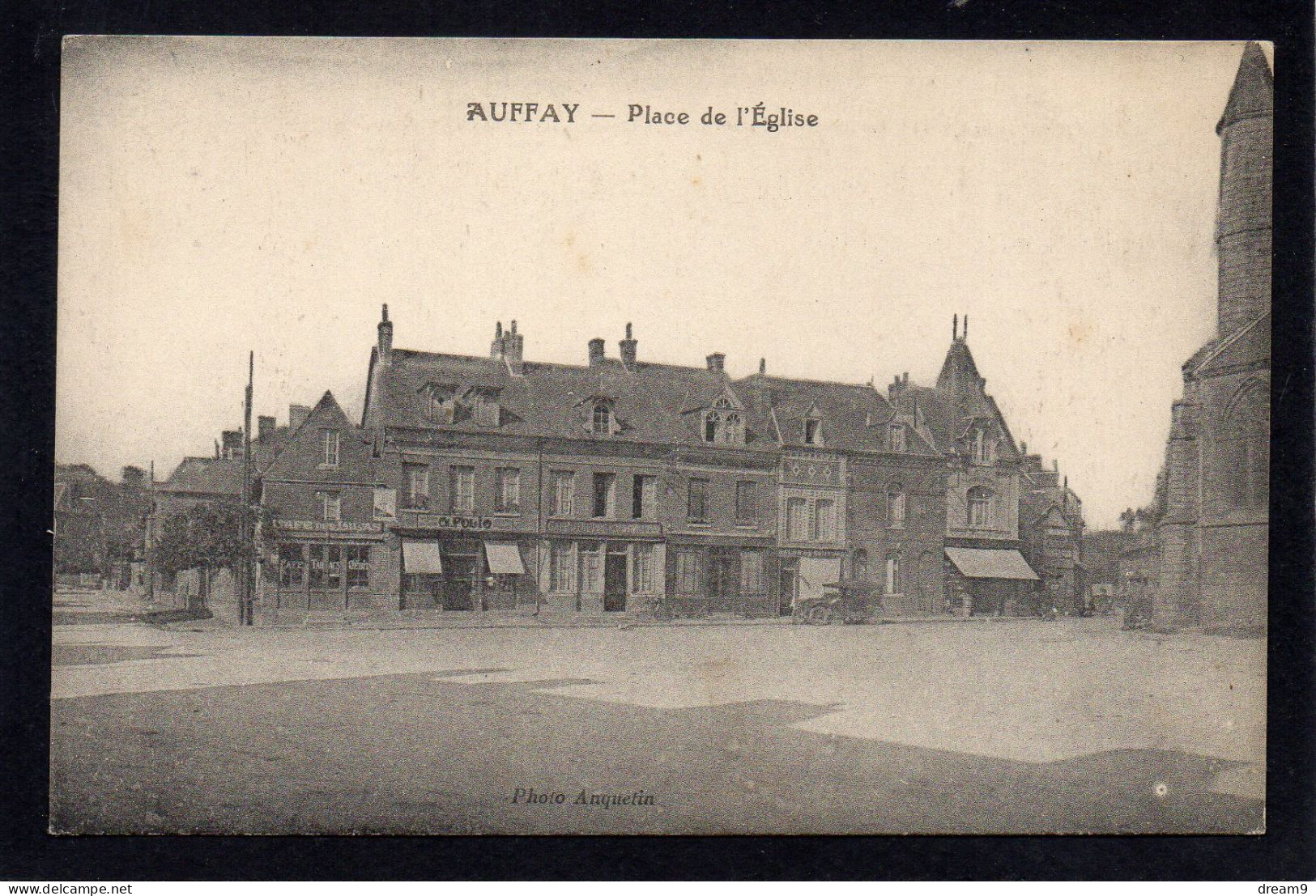 76 AUFFAY - Place De L'Eglise - Auffay