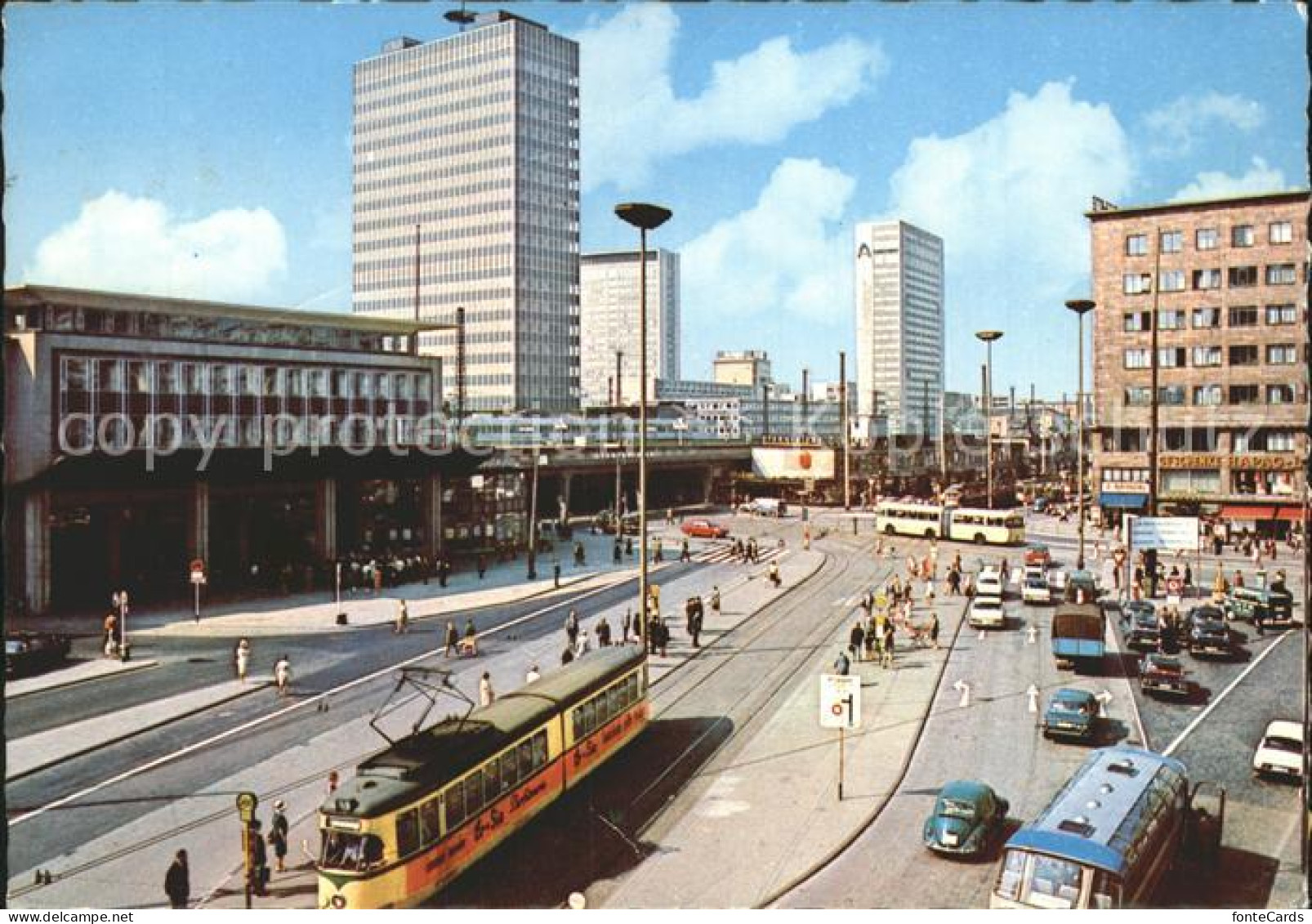 72292626 Strassenbahn Essen Bahnhofvorplatz  - Strassenbahnen