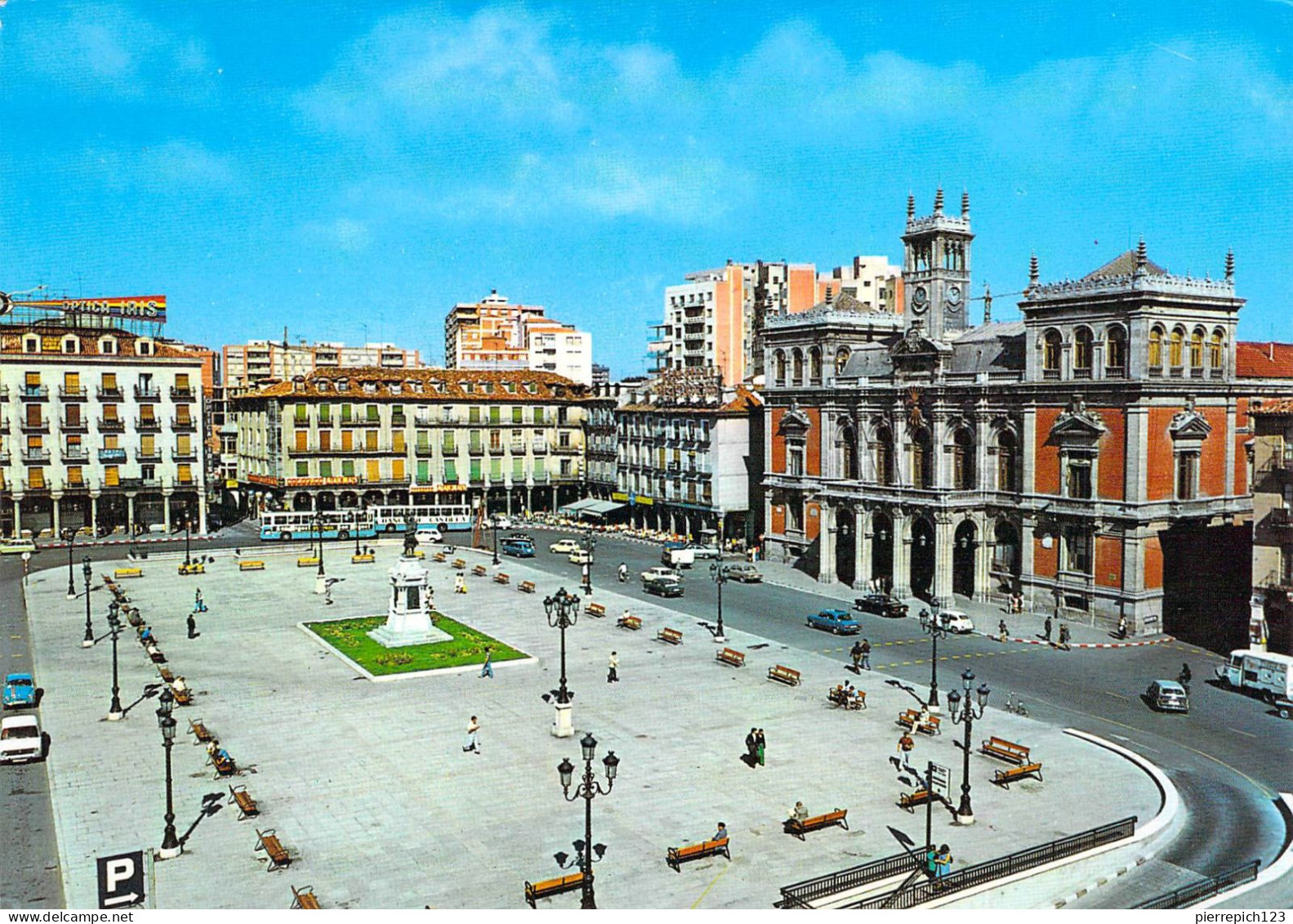 Valladolid - Place Principale Et Mairie - Valladolid