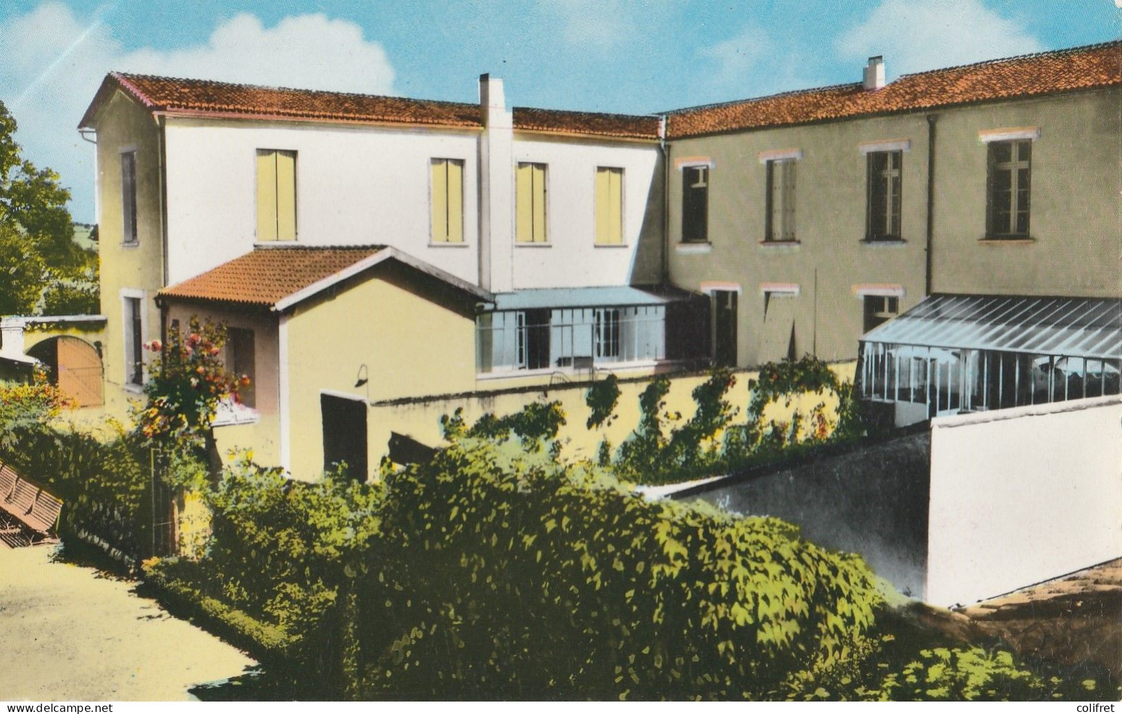 49 - Montfaucon-sur-Moine  -  La Maison De Repos - Montfaucon