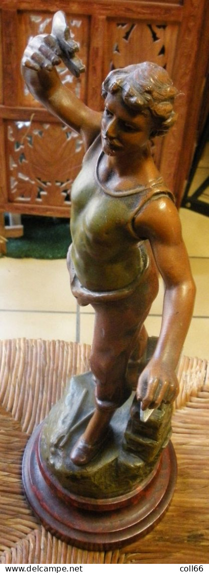 Statue Forgeron "Le Travail" Régule Par Charles Ruchot Belle Patine Haut 42.30 Cm Dont Socle Bois Tbe - Autres & Non Classés