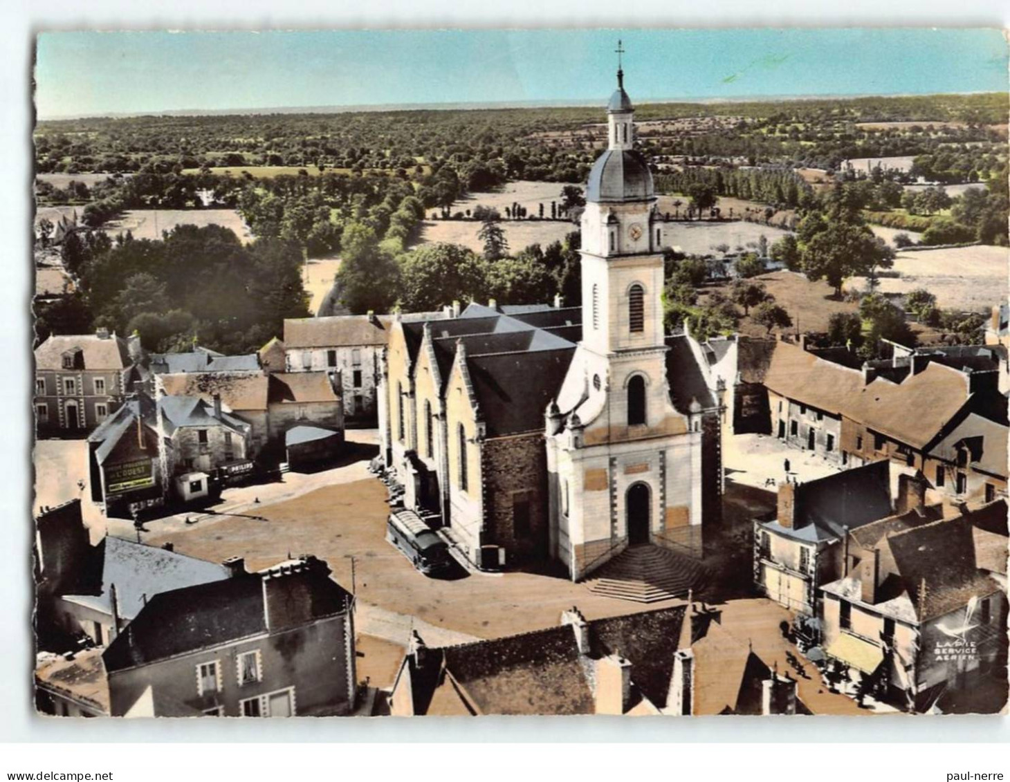 DERVAL : Place De L'Eglise - état - Derval