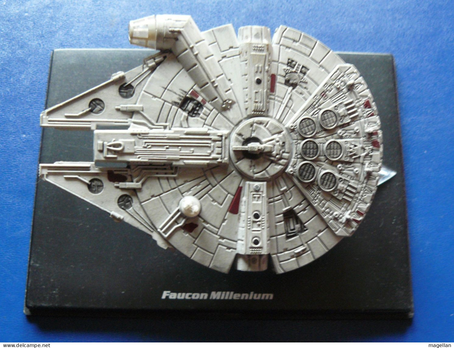 Star Wars - Le Faucon Millenium - The Millenium Falcon - Premiera Aparición (1977 – 1985)