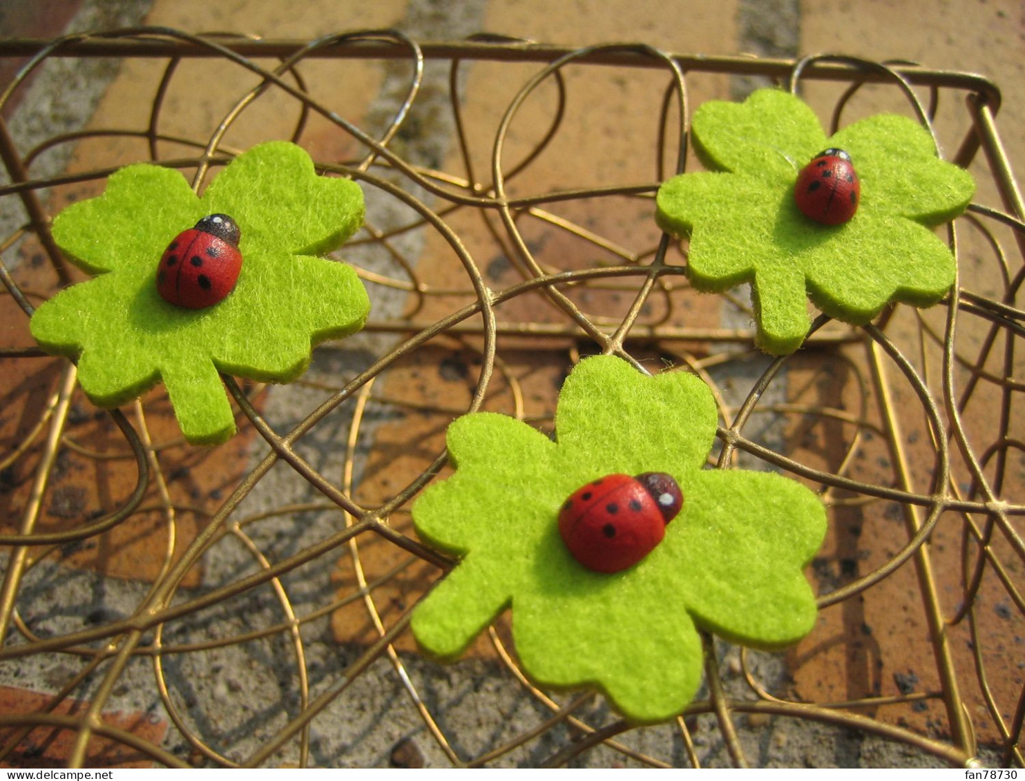 Lot De 12 Petites Fleurs Feutrine + Coccinelle Bois - Frais Du Site Déduits - Scrapbooking