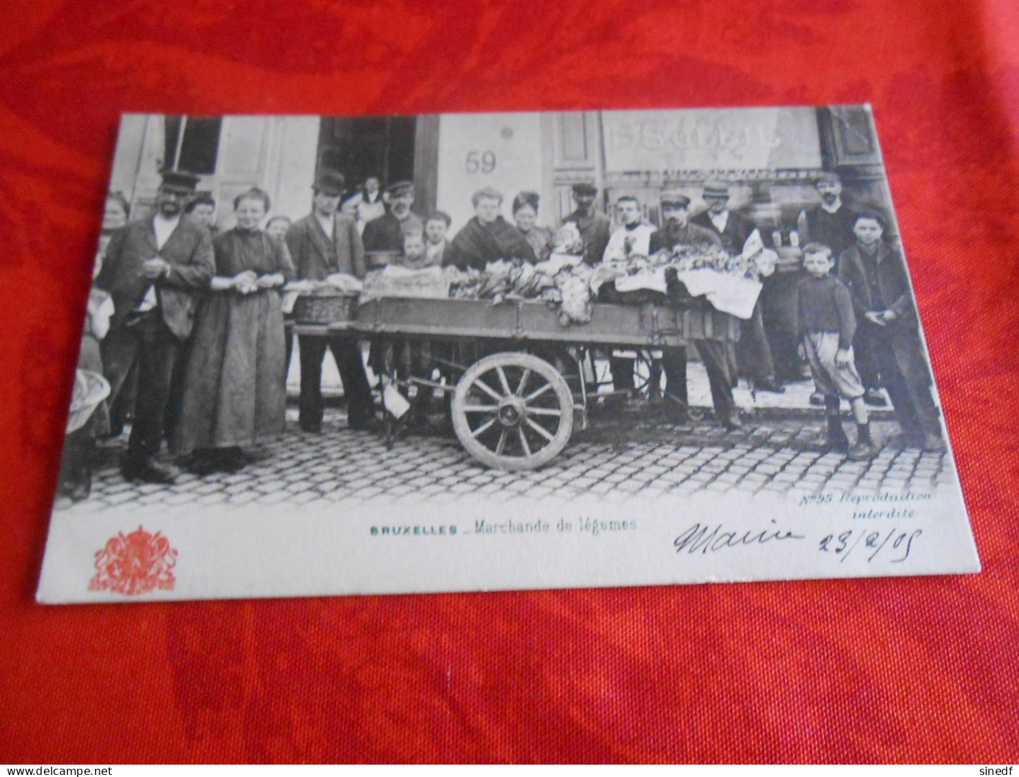 BRUXELLES Marchande De Légumes Anciens Métiers  N 95 Circulée 1905 Belgique - Ambachten