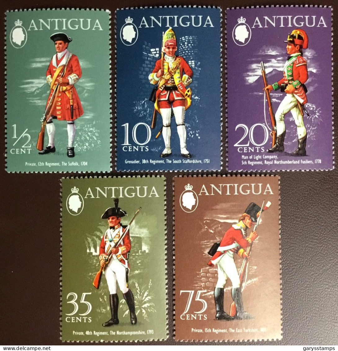 Antigua 1971 Military Uniforms MNH - 1960-1981 Autonomia Interna