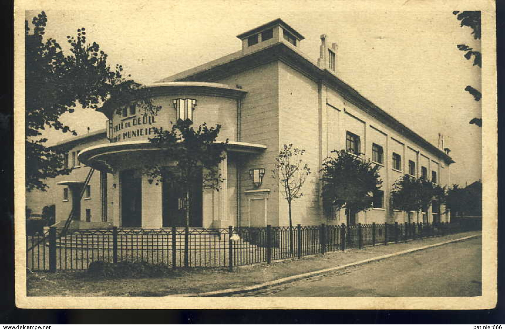 Deuil Le Foyer Municipal - Deuil La Barre