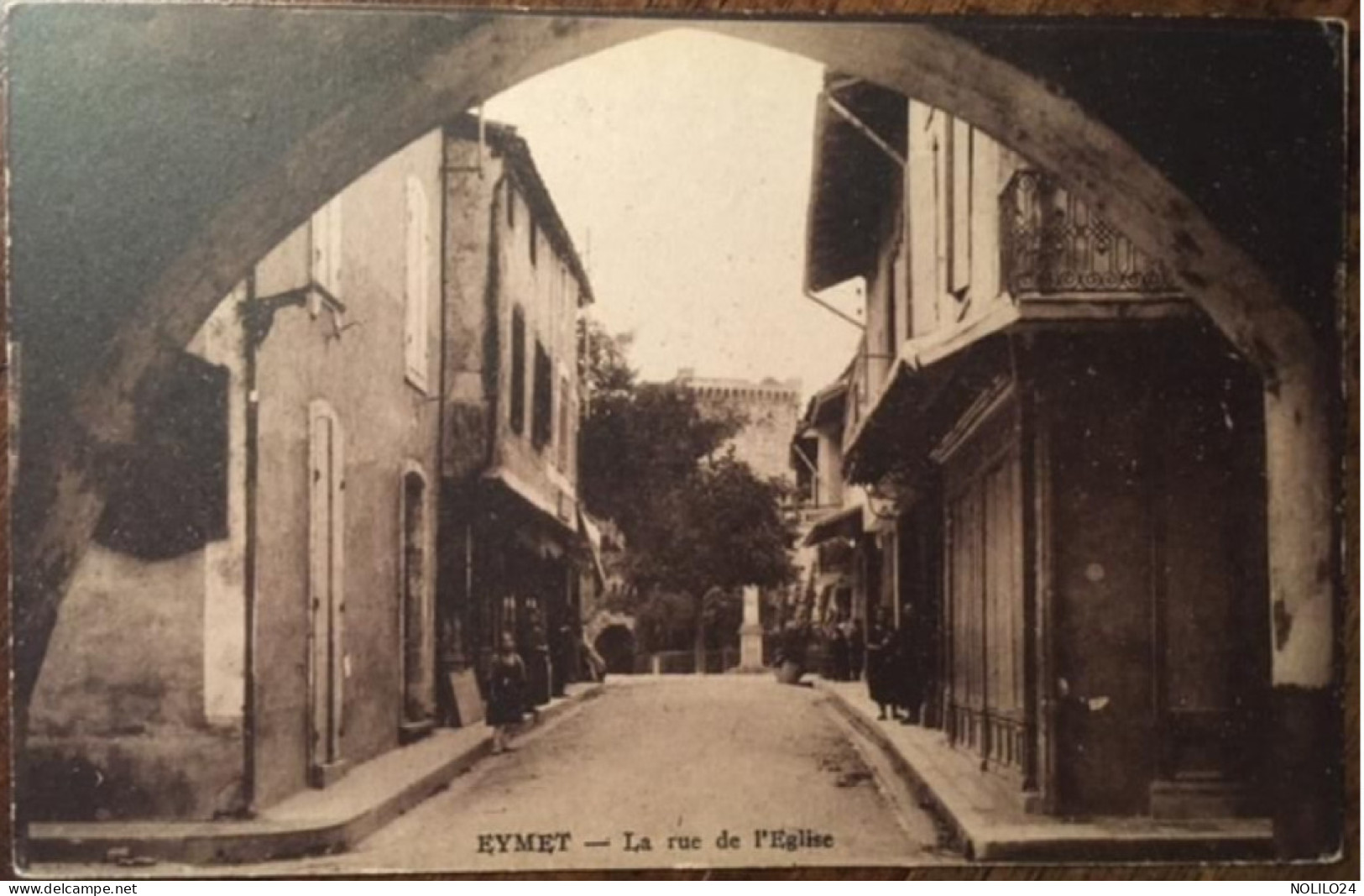 Cpa 24 EYMET Rue De L Eglise, Animée, éd Guionie, Non écrite - Eymet