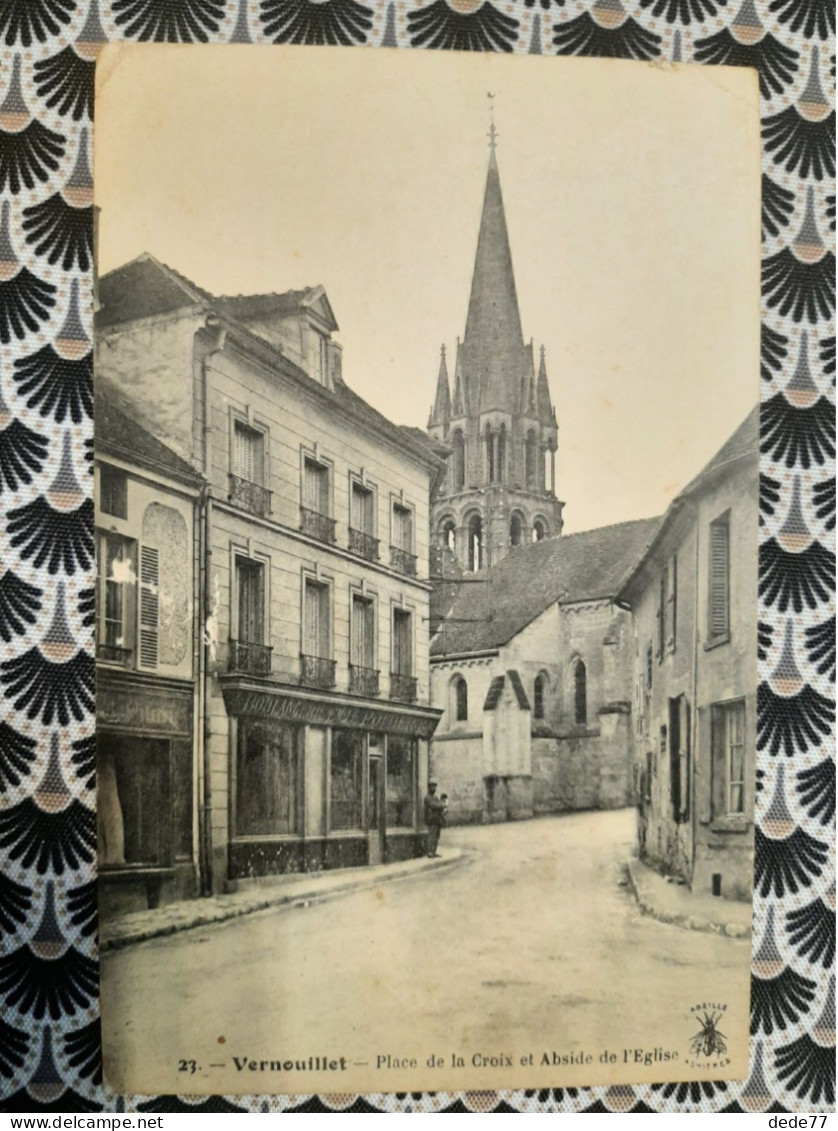 VERNOUILLET - Place De La Croix Et Abside De L'Eglise - Vernouillet