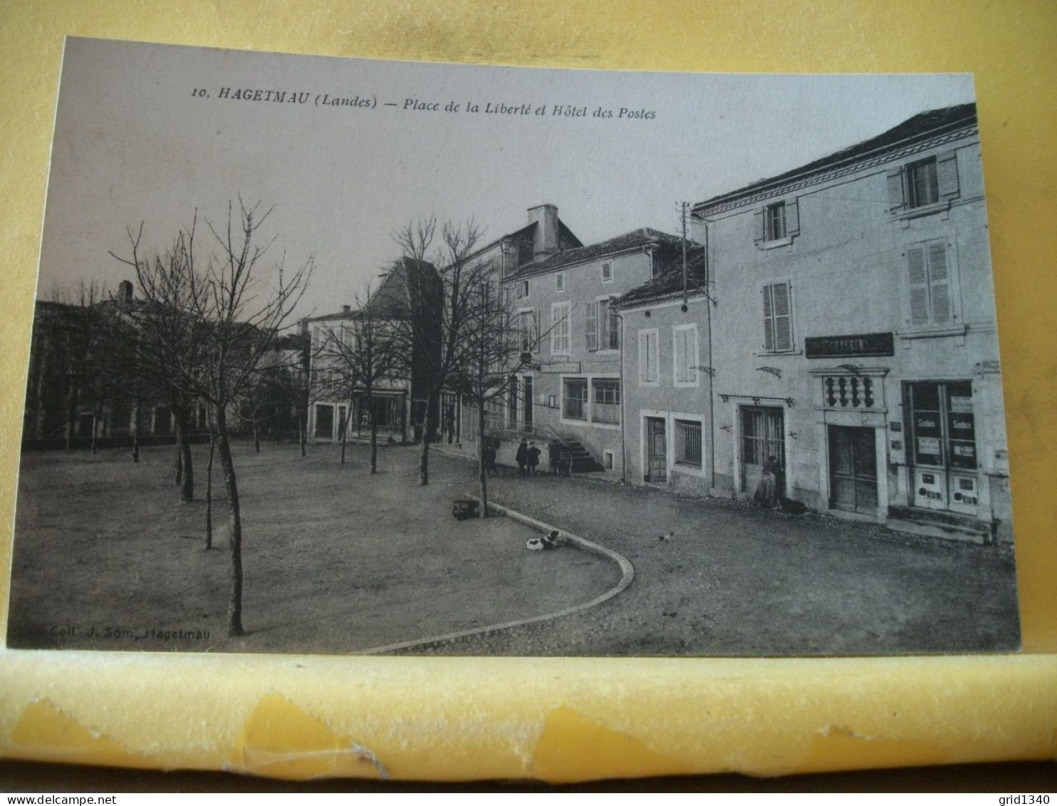 40 1311 CPA 1917 - 40 HAGETMAU - PLACE DE LA LIBERTE ET HOTEL DES POSTES - ANIMATION - Hagetmau