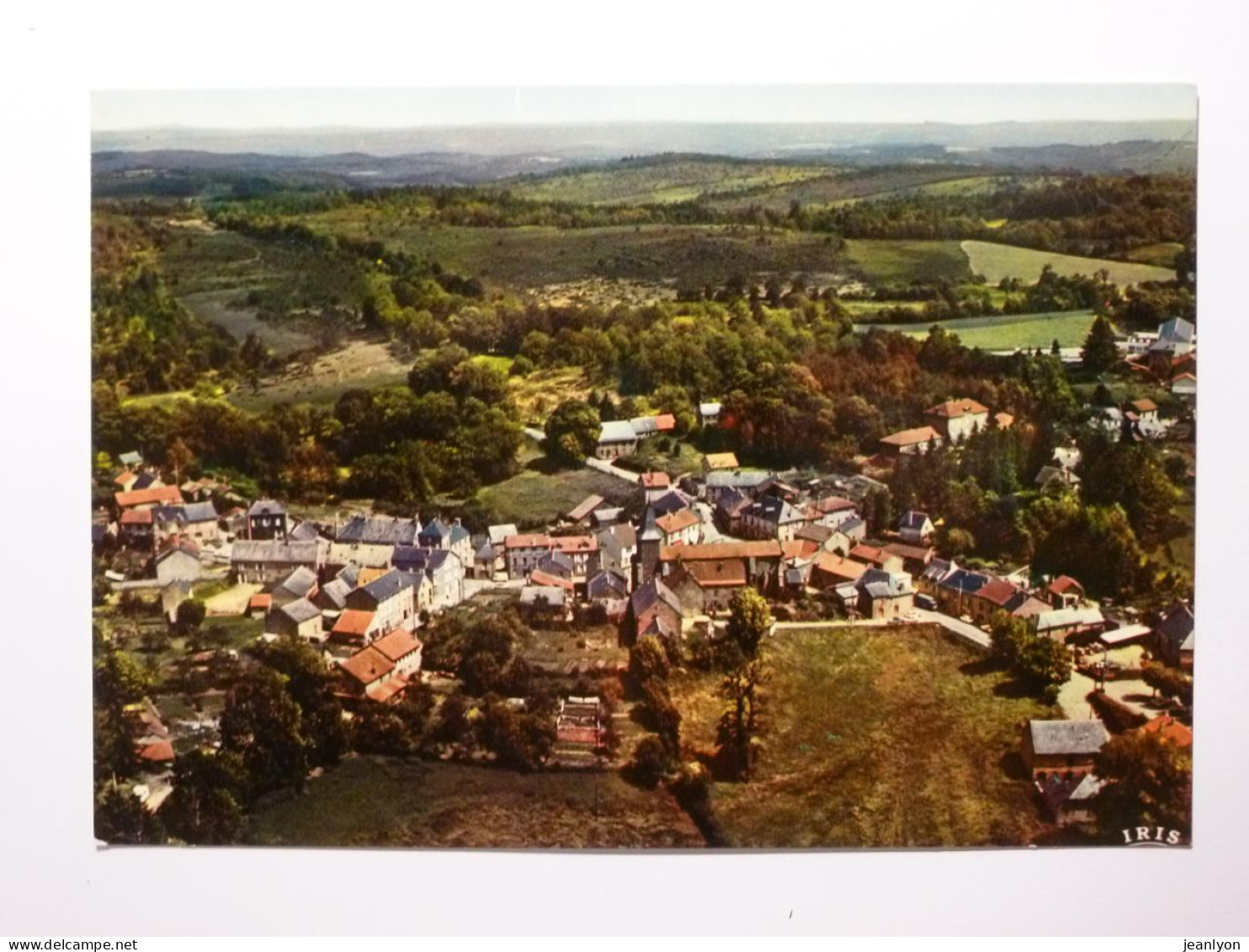 ROYERE DE VASSIVIERE (23/Creuse) - Vue Du Centre Du Village - Eglise - Royere